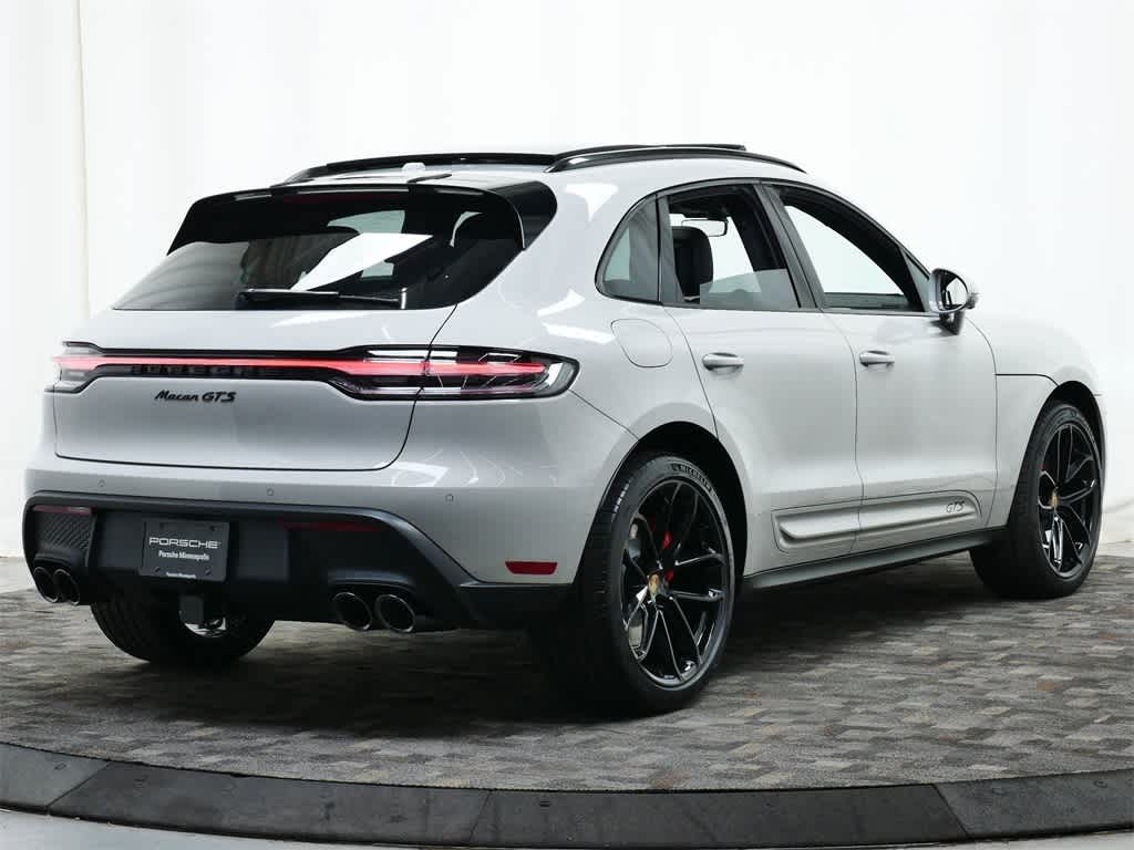 Thumbnail: 2025 Porsche Macan - 7