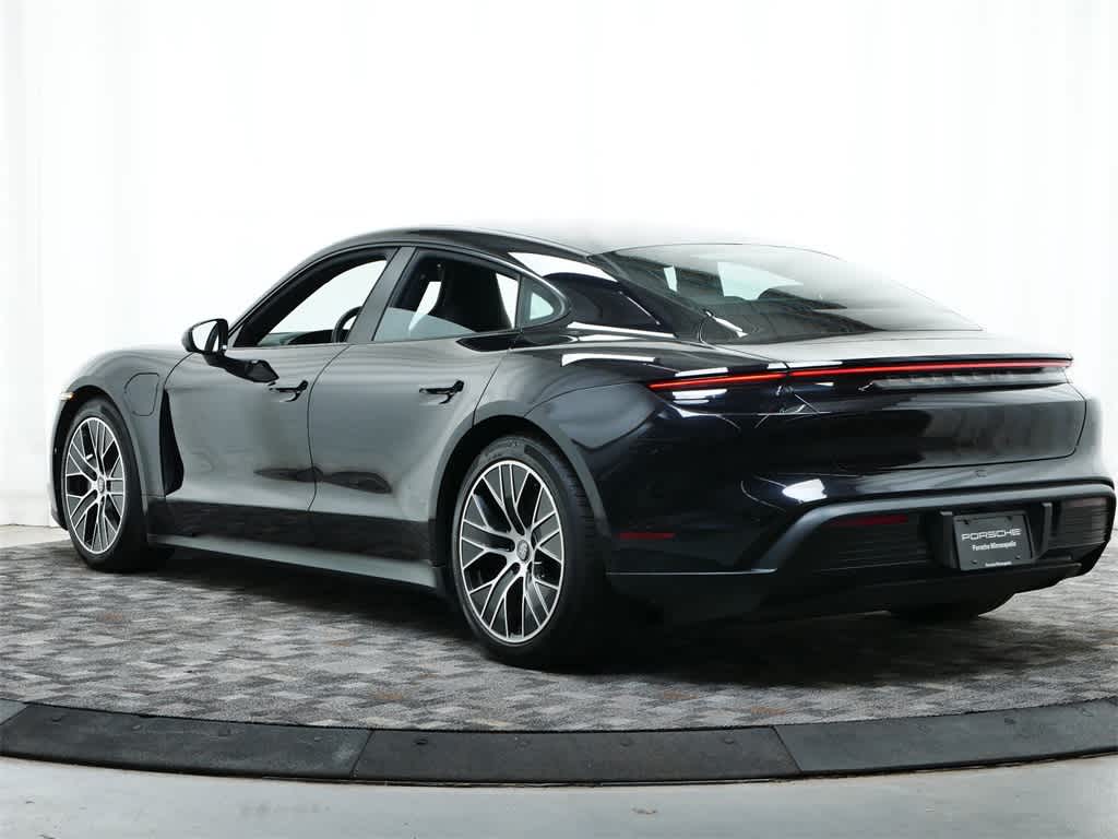 Thumbnail: 2022 Porsche Taycan - 3