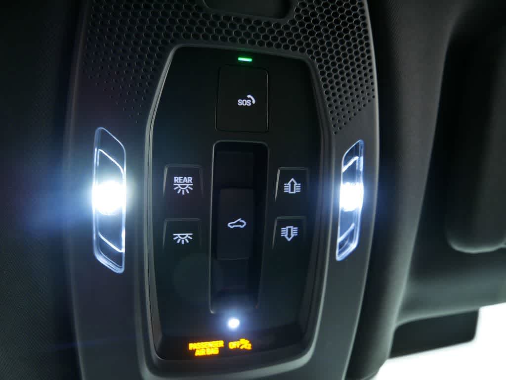 Thumbnail: 2026 Porsche Panamera - 27