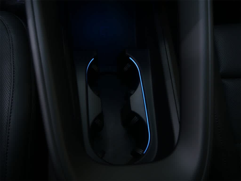 Thumbnail: 2026 Porsche Macan - 16