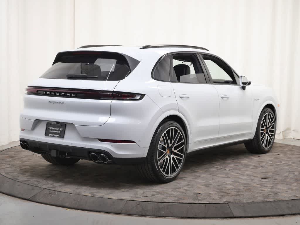 Thumbnail: 2026 Porsche Cayenne - 7