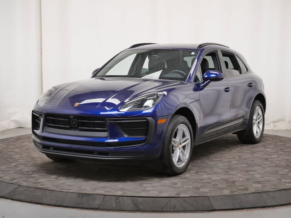 Thumbnail: 2024 Porsche Macan - 1