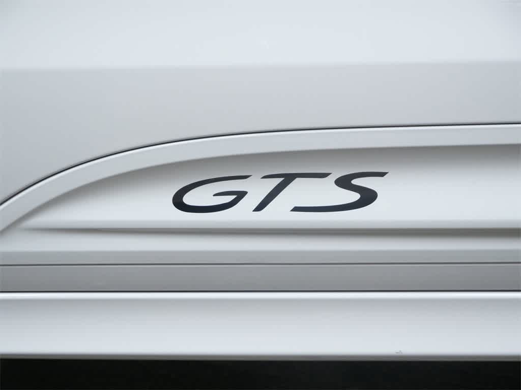 Thumbnail: 2026 Porsche Macan - 12