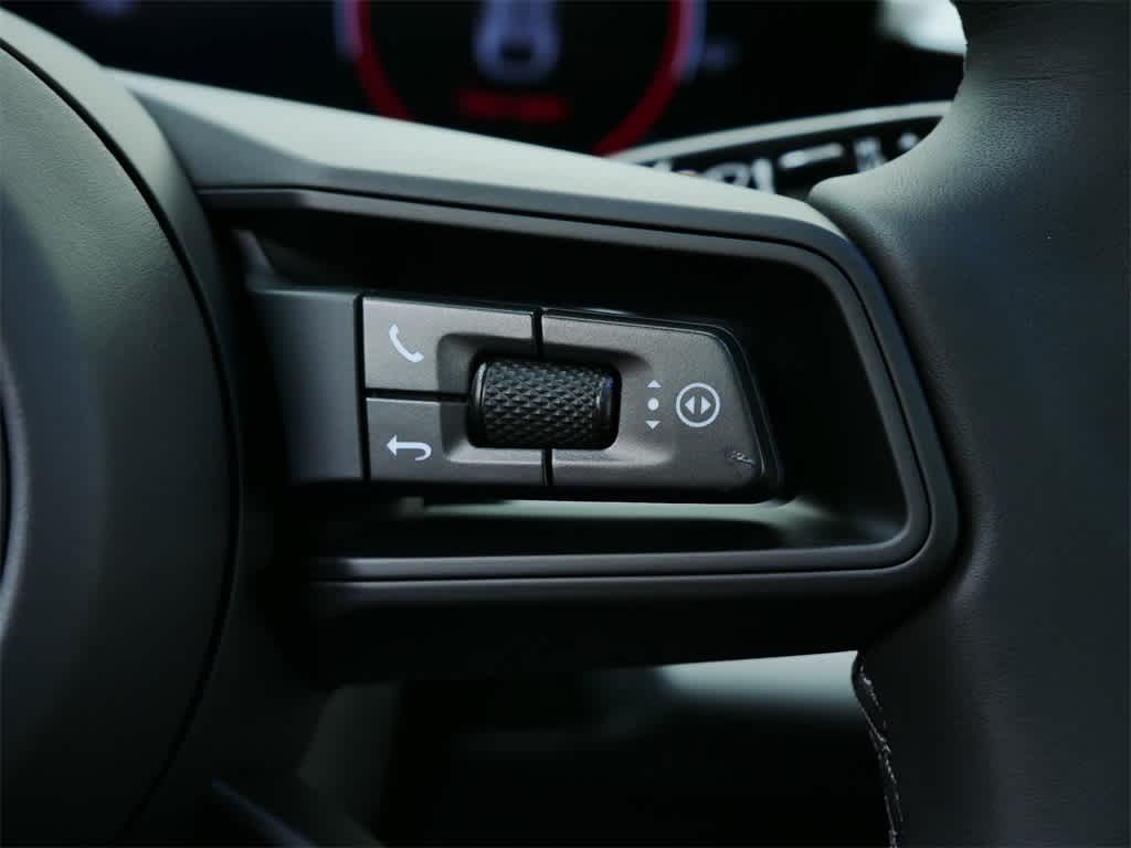 Thumbnail: 2025 Porsche Macan - 22