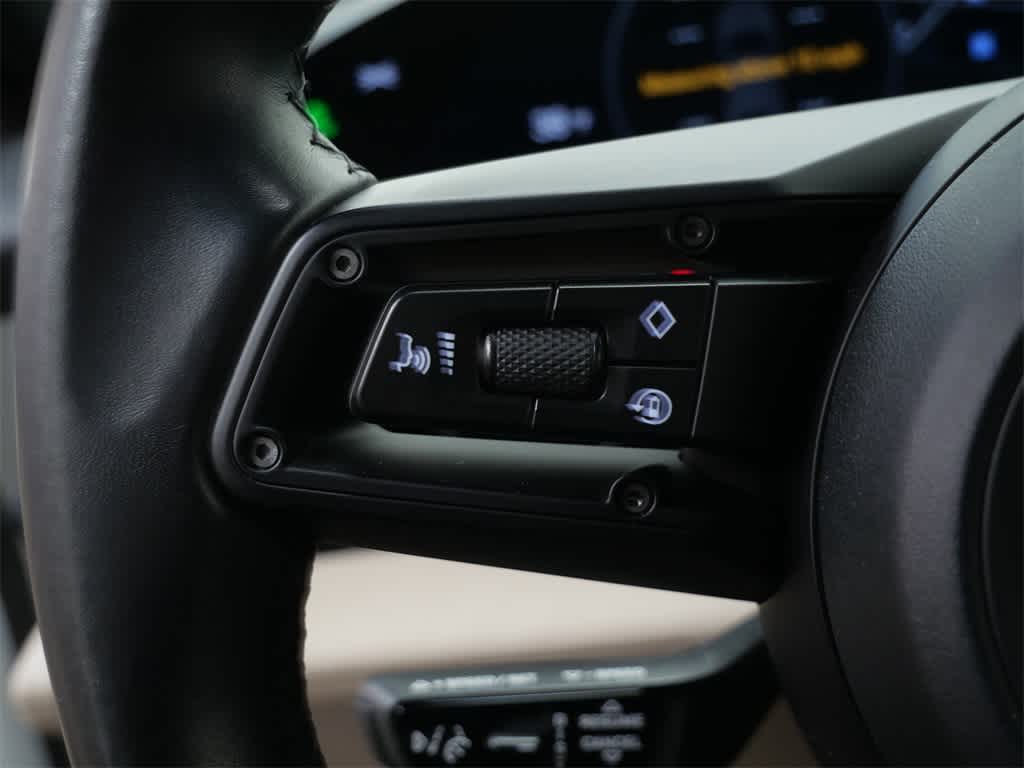 Thumbnail: 2023 Porsche Taycan - 22