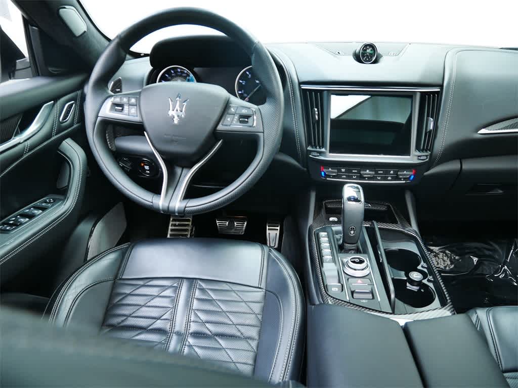 Thumbnail: 2022 Maserati Levante - 13