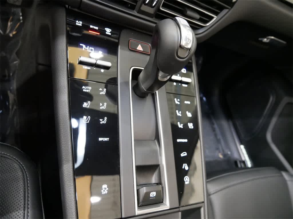 2024 Porsche Macan  27