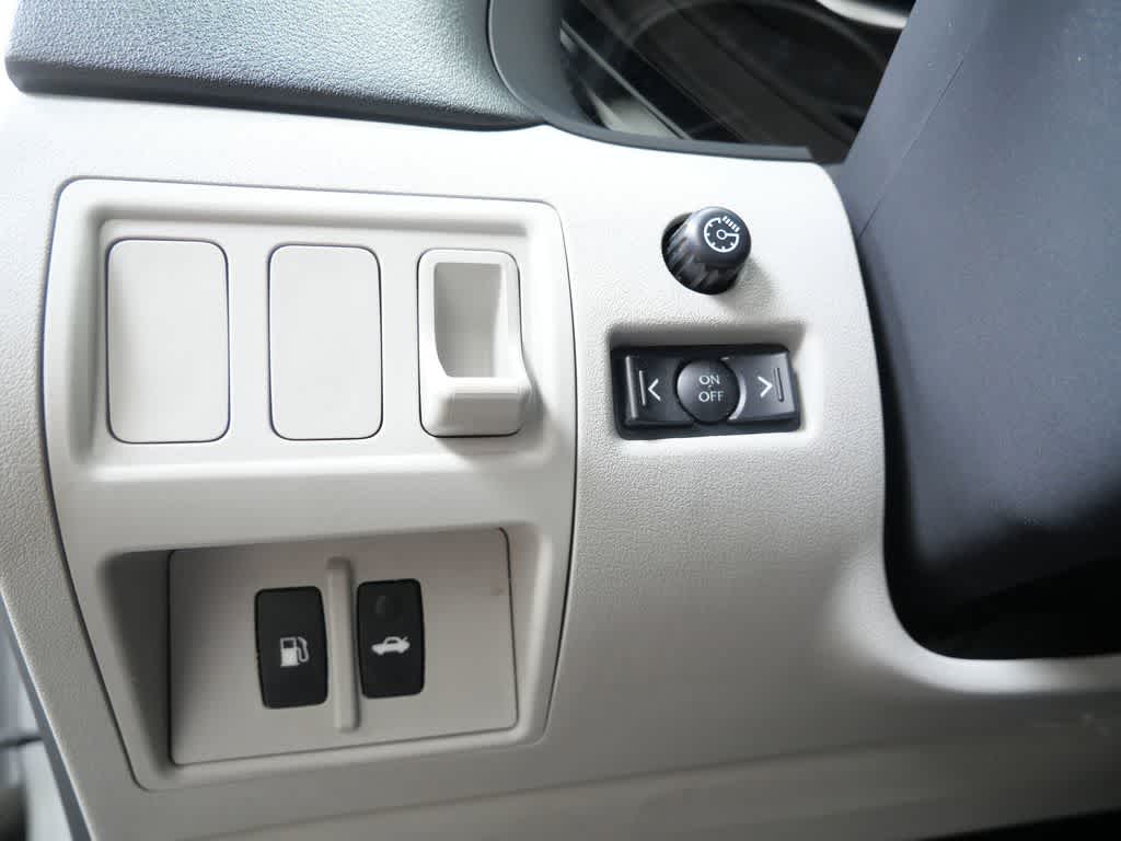 Thumbnail: 2010 Lexus IS - 16