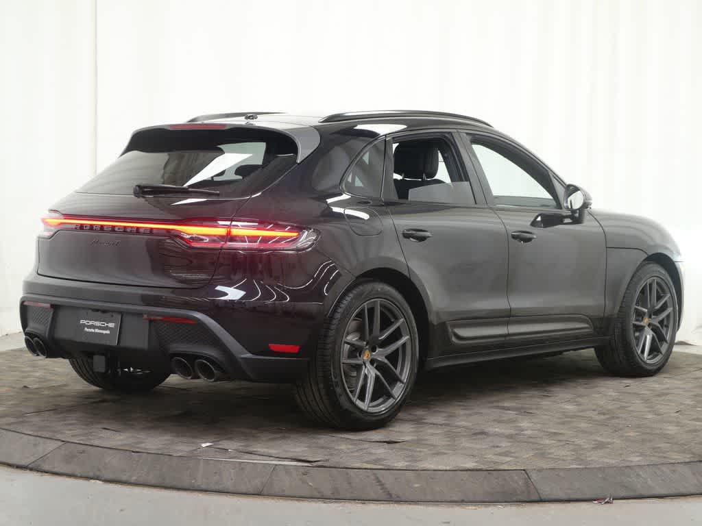 Thumbnail: 2026 Porsche Macan - 7