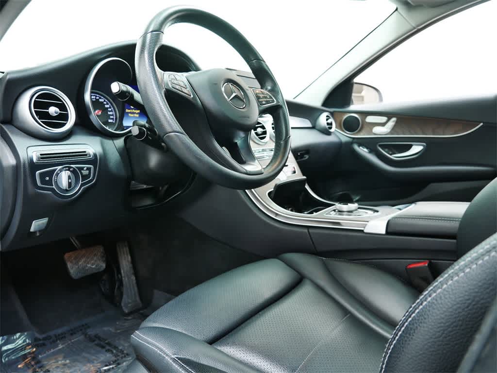 Thumbnail: 2017 Mercedes-Benz C-Class - 4