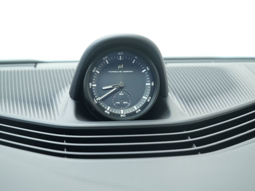 Thumbnail: 2023 Porsche Taycan - 28