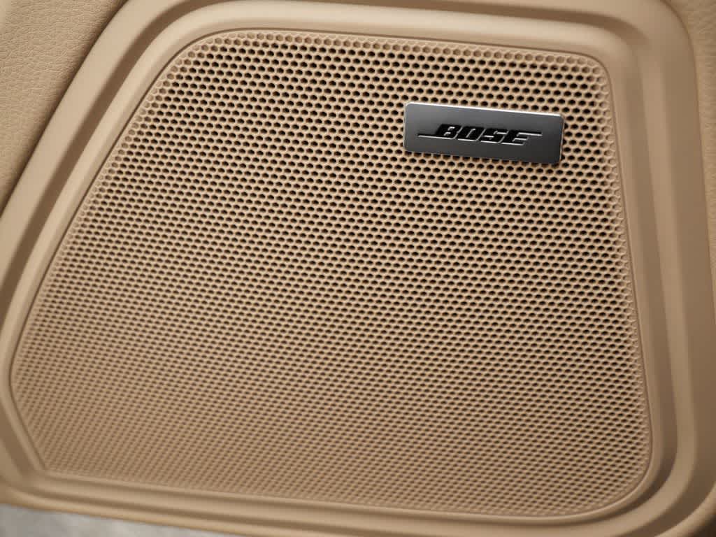 Thumbnail: 2026 Porsche Macan - 16