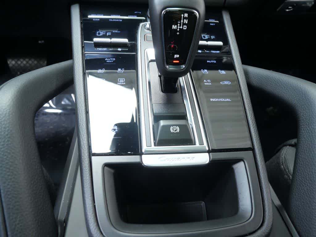 Thumbnail: 2023 Porsche Cayenne - 20