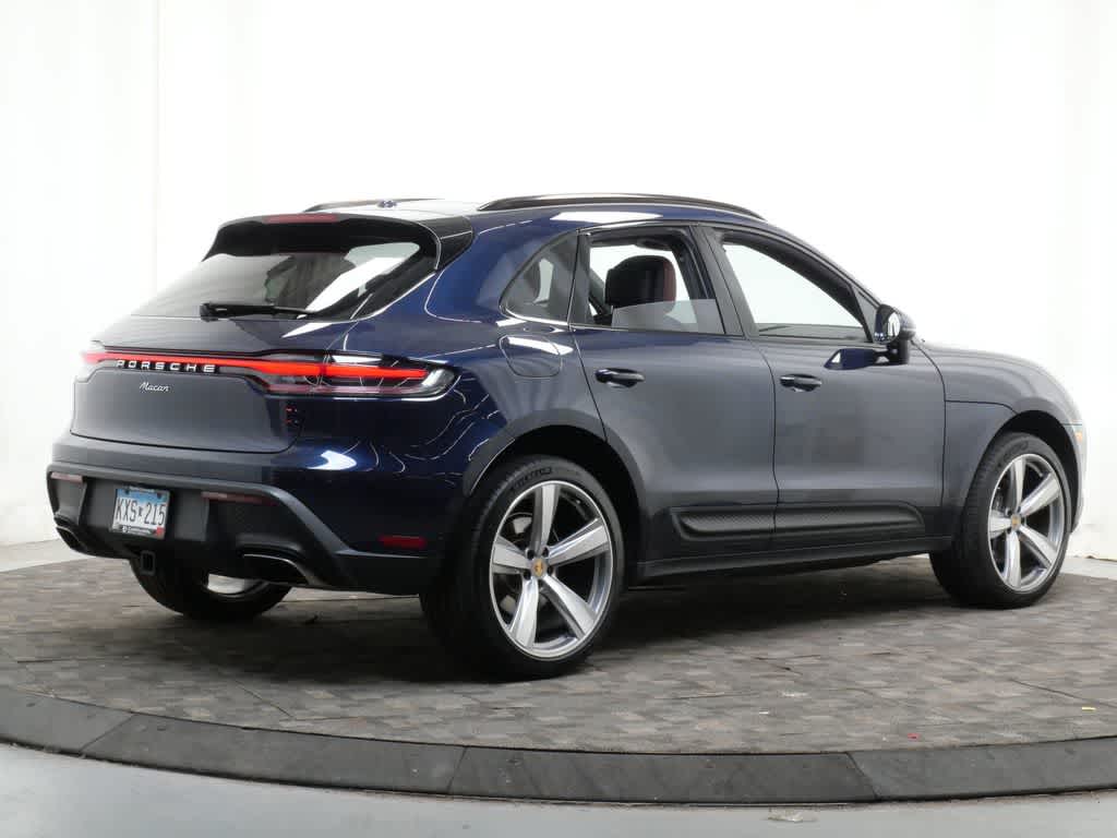 Thumbnail: 2023 Porsche Macan - 7
