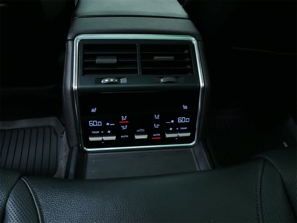 Thumbnail: 2023 Porsche Panamera - 15