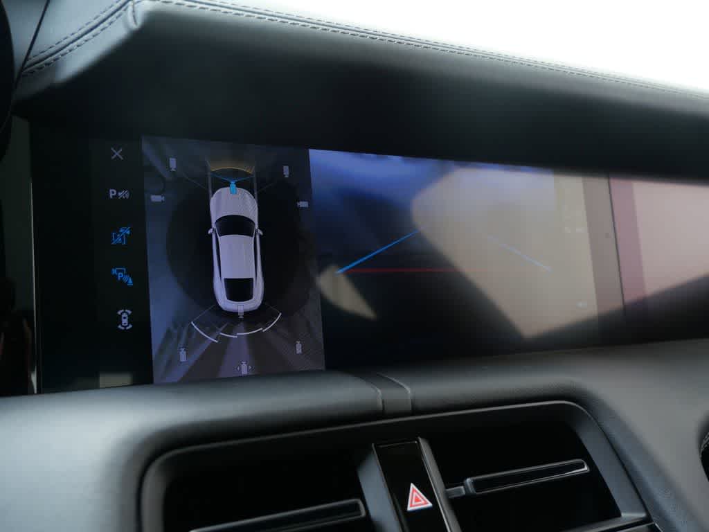 Thumbnail: 2023 Porsche Taycan - 29