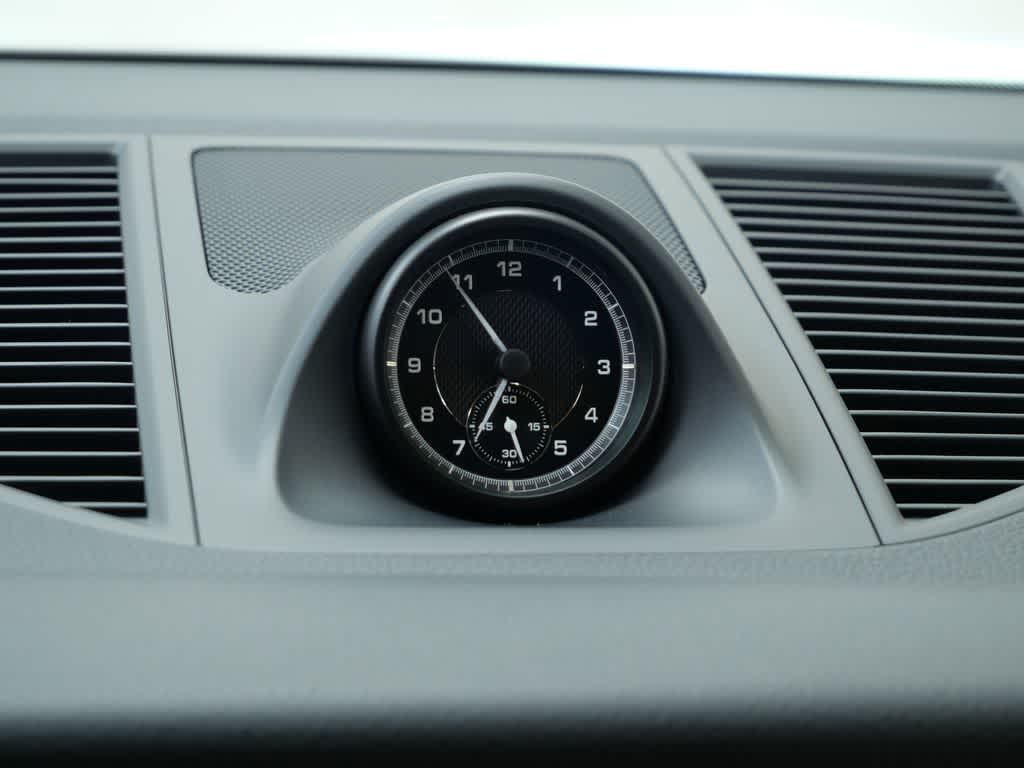 Thumbnail: 2026 Porsche Macan - 26