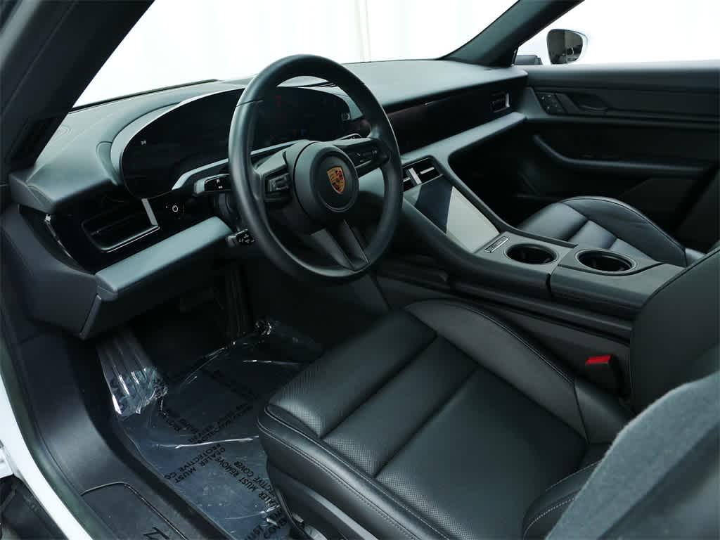 2022 Porsche Taycan  4
