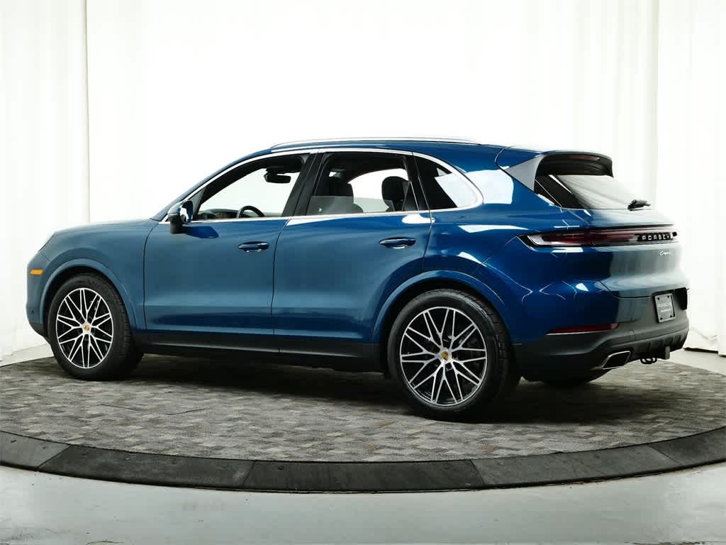 Thumbnail: 2024 Porsche Cayenne - 3