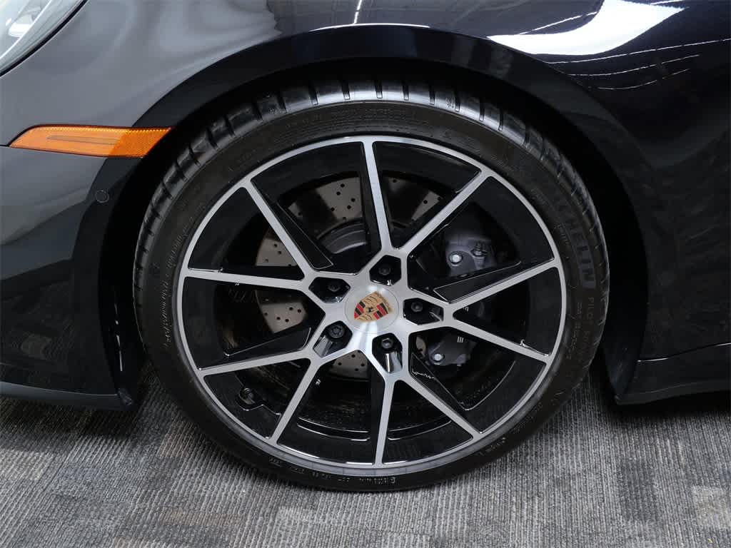 Thumbnail: 2025 Porsche 911 - 12