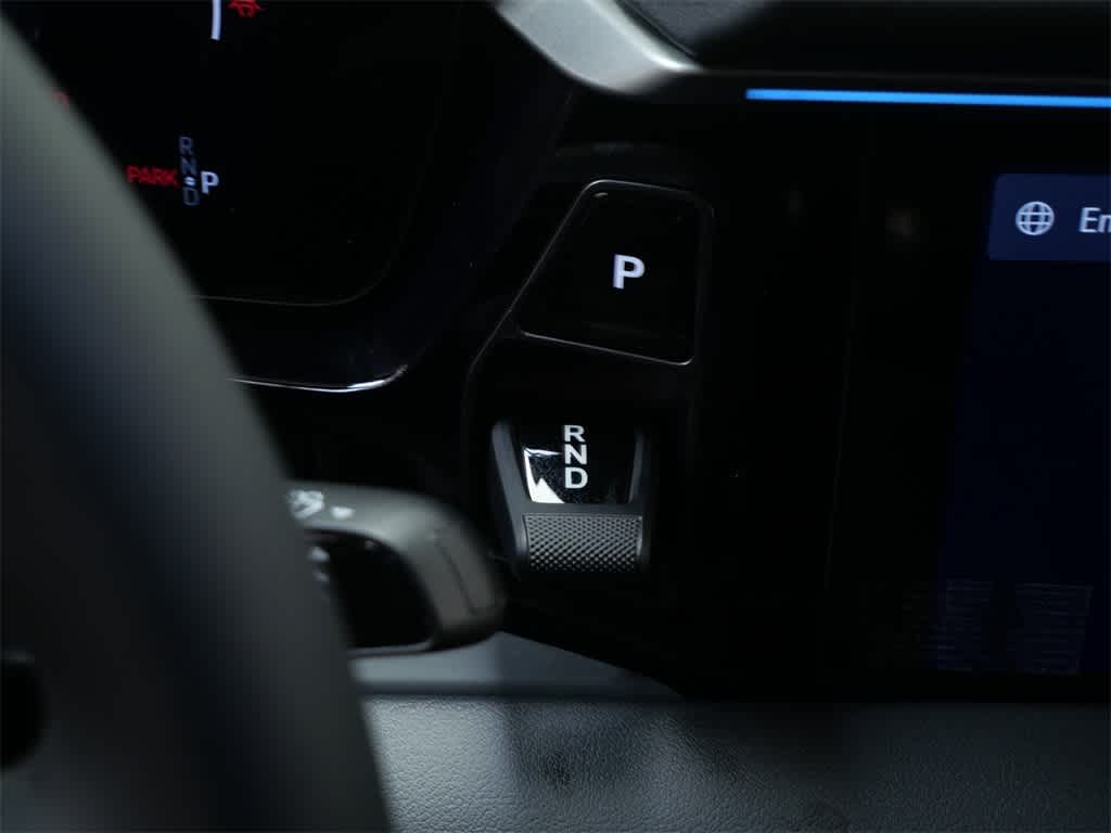 Thumbnail: 2026 Porsche Macan - 19