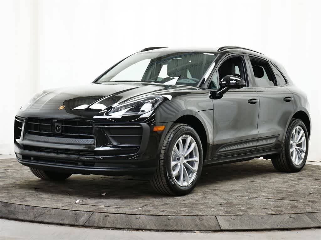 Thumbnail: 2026 Porsche Macan - 1