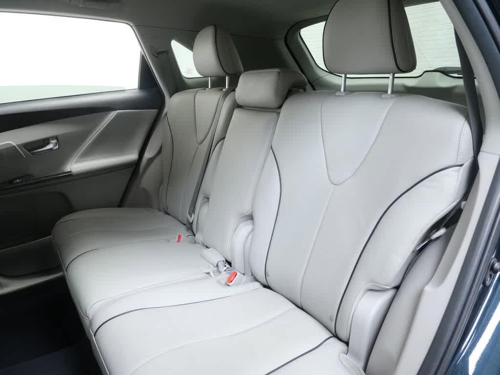 Thumbnail: 2015 Toyota Venza - 13