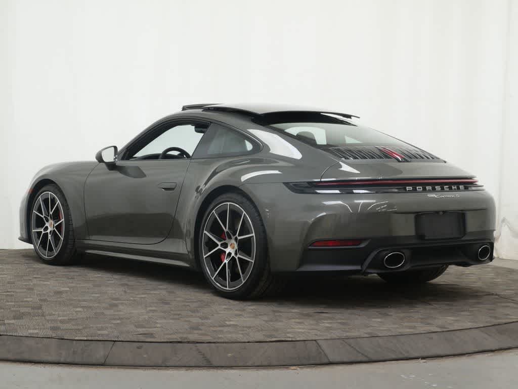 Thumbnail: 2026 Porsche 911 - 3