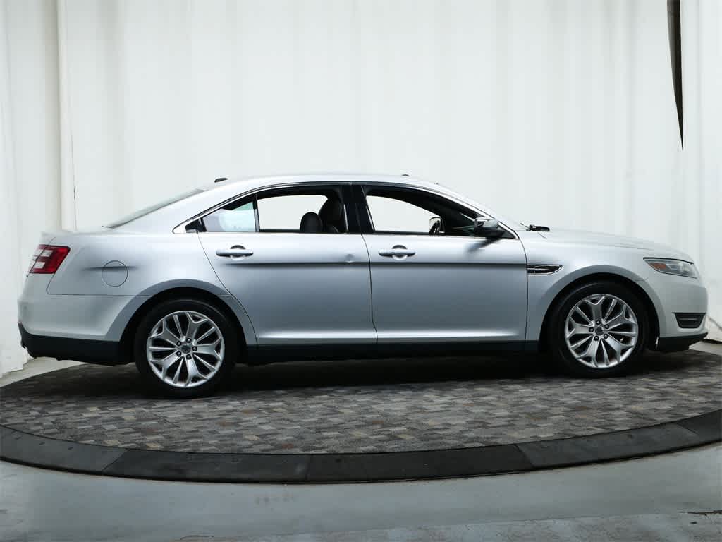 Thumbnail: 2013 Ford Taurus - 9