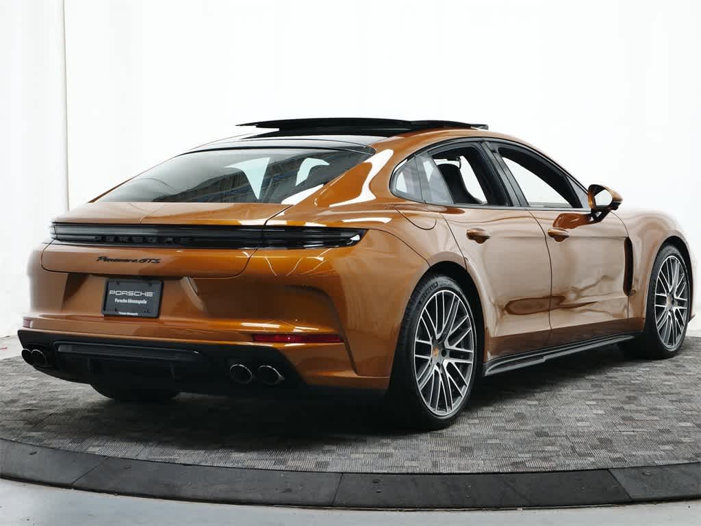Thumbnail: 2025 Porsche Panamera - 7