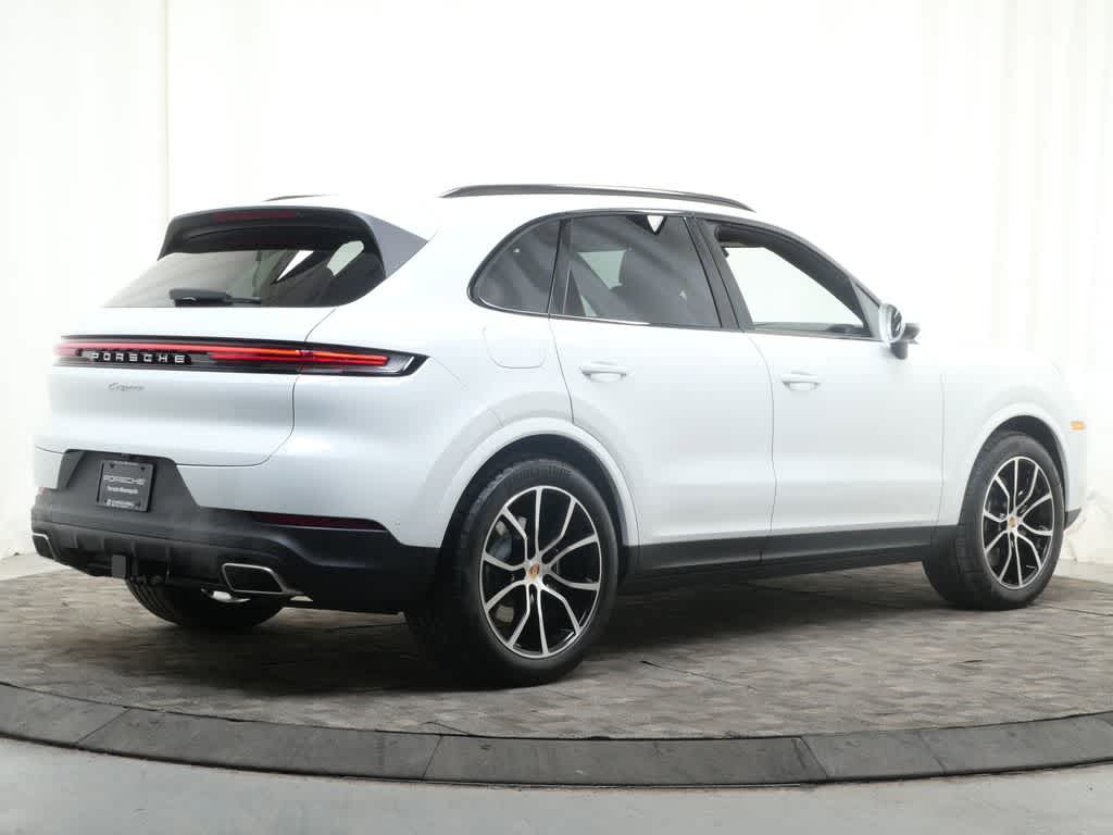Thumbnail: 2026 Porsche Cayenne - 7
