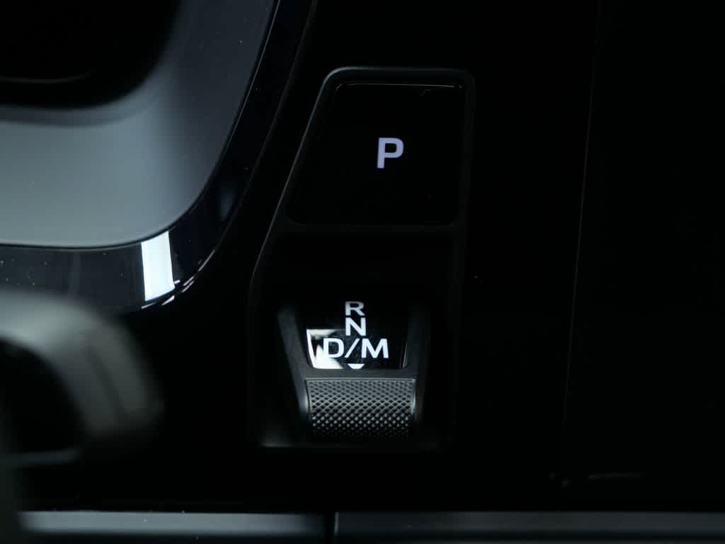 Thumbnail: 2025 Porsche Panamera - 29