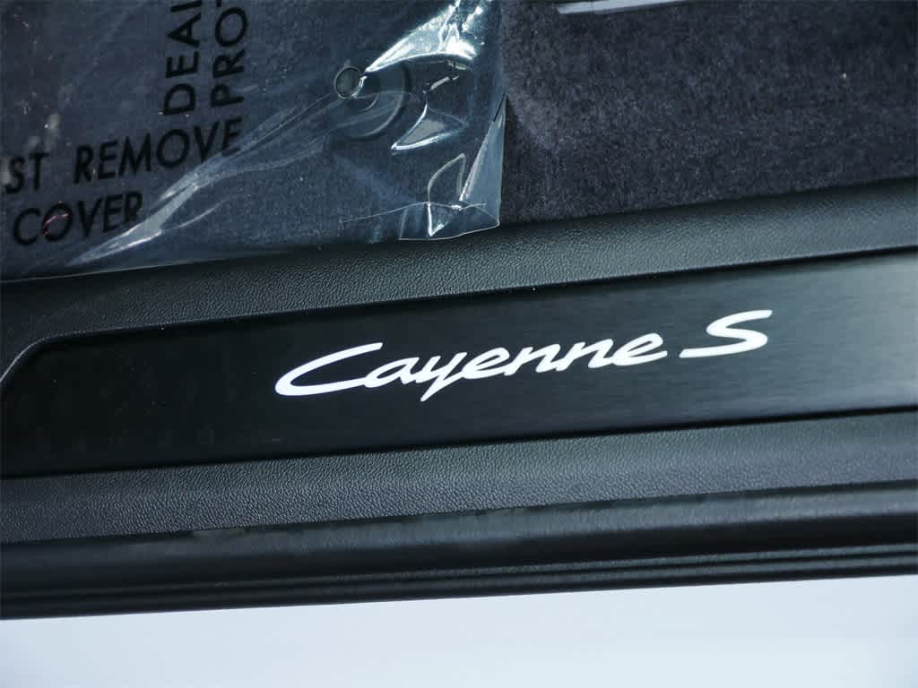 Thumbnail: 2025 Porsche Cayenne - 13