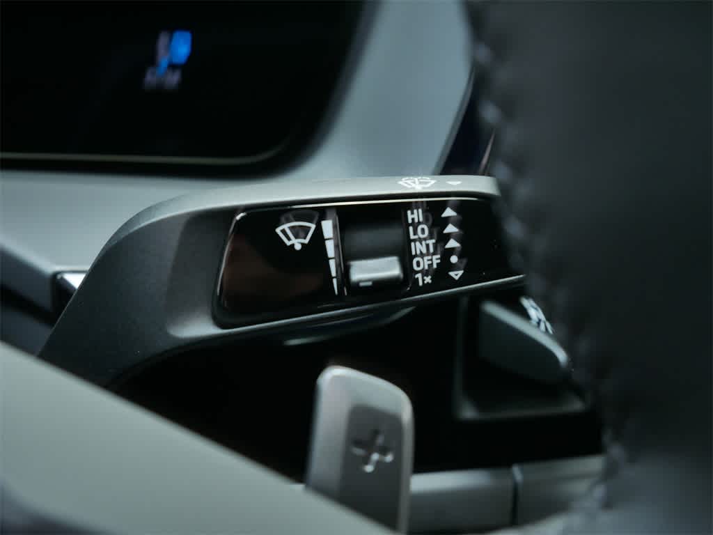 Thumbnail: 2026 Porsche Panamera - 25