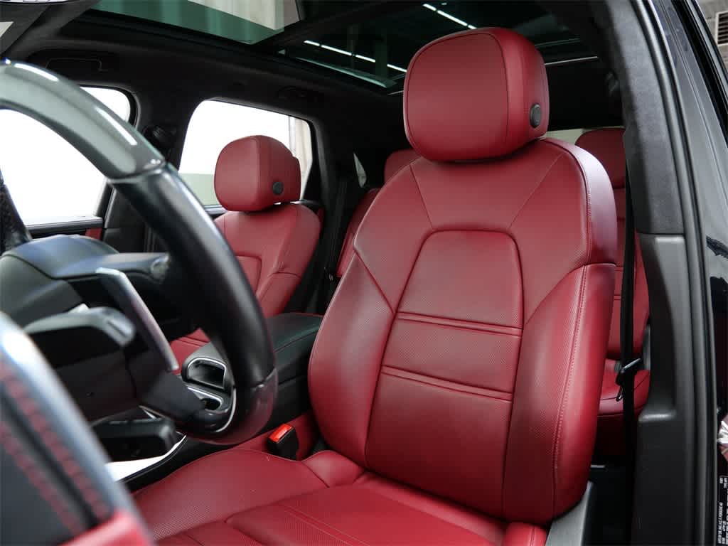 Thumbnail: 2021 Porsche Cayenne - 5