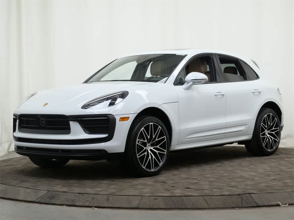 Thumbnail: 2026 Porsche Macan - 1