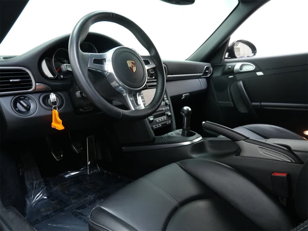 Thumbnail: 2012 Porsche 911 - 4