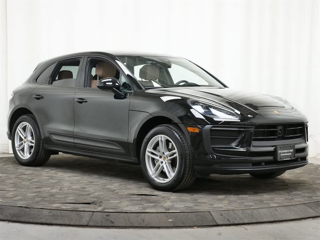 Thumbnail: 2023 Porsche Macan - 9