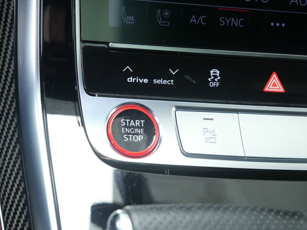 Thumbnail: 2021 Audi RS Q8 - 20