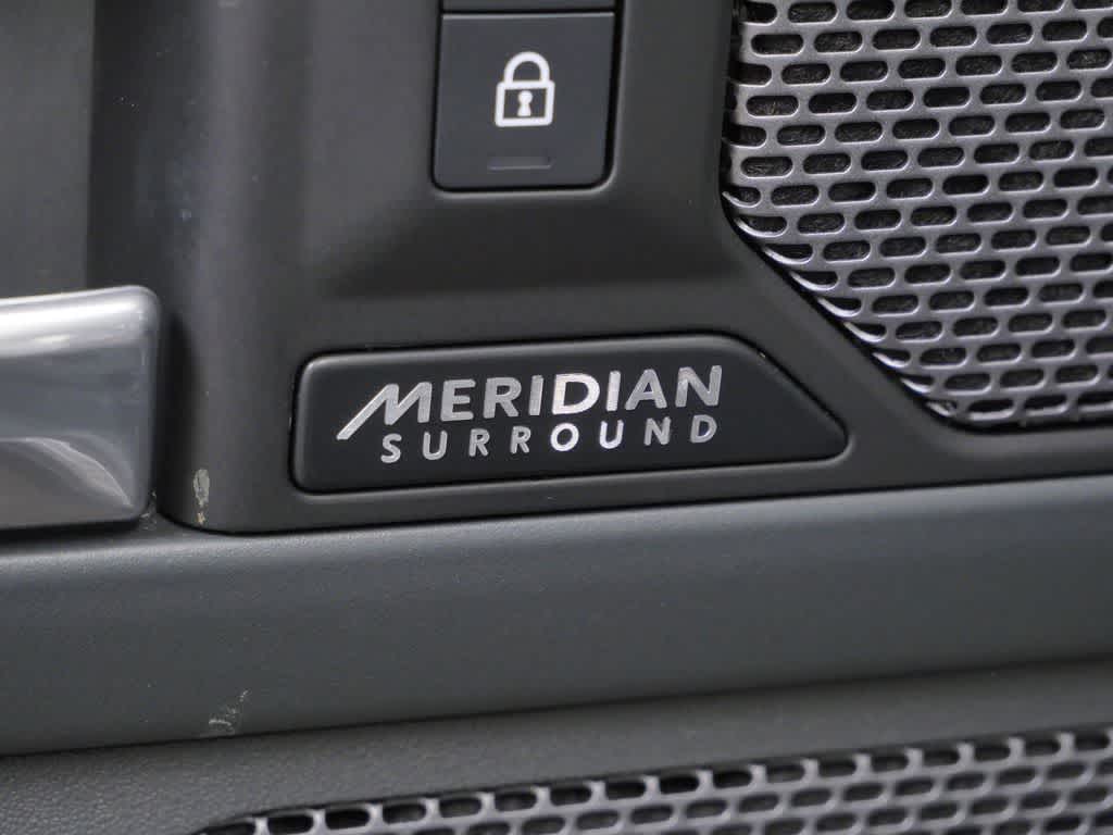 Thumbnail: 2024 Land Rover Defender - 17