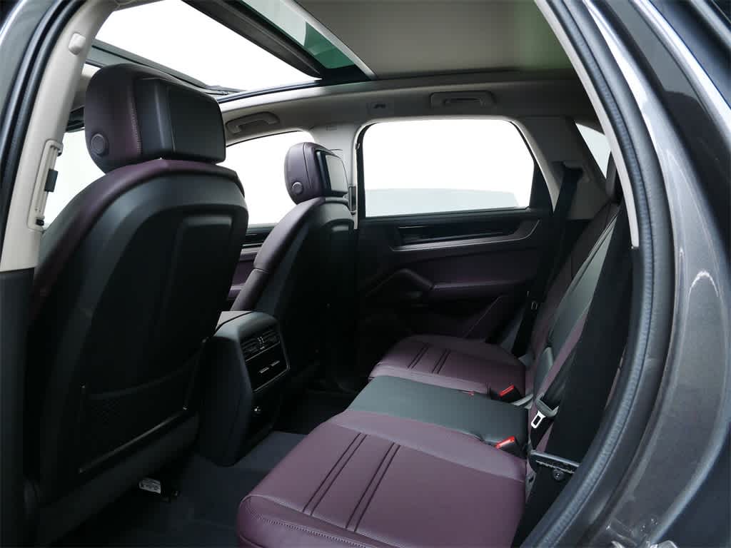 Thumbnail: 2026 Porsche Cayenne - 13