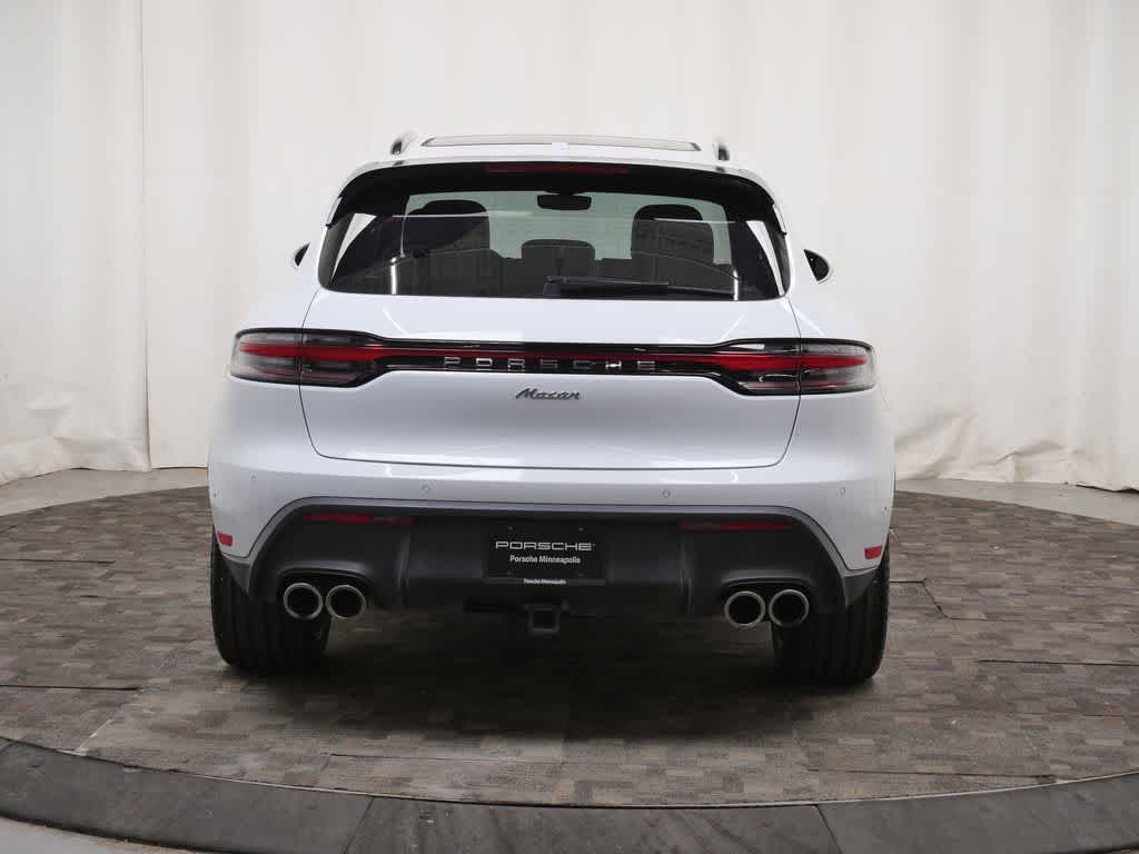 Thumbnail: 2023 Porsche Macan - 6