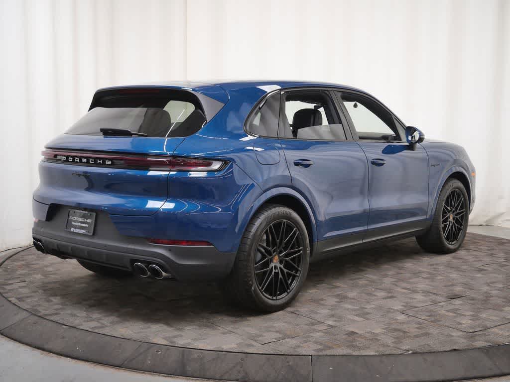Thumbnail: 2026 Porsche Cayenne - 7