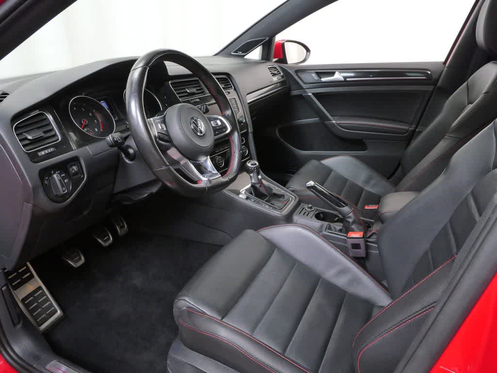 Thumbnail: 2017 Volkswagen Golf - 4