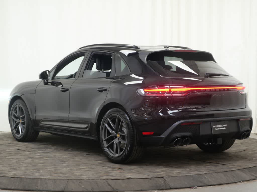 Thumbnail: 2026 Porsche Macan - 3