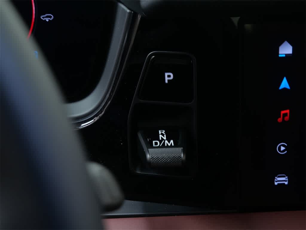 Thumbnail: 2025 Porsche Cayenne - 25