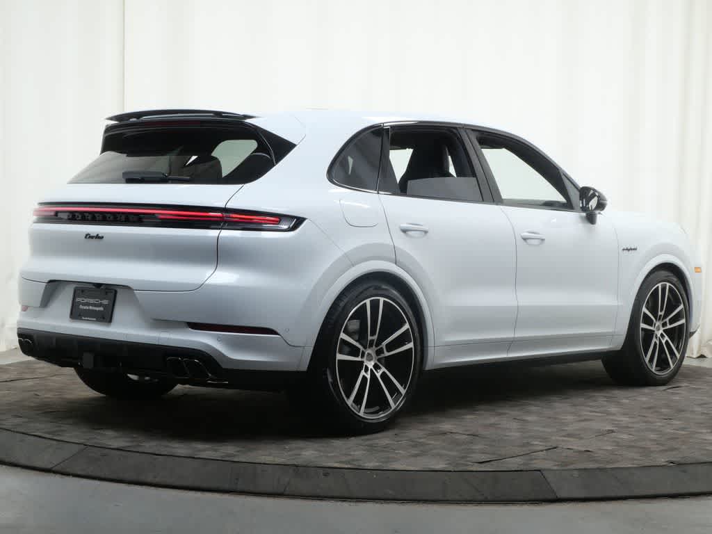 Thumbnail: 2026 Porsche Cayenne - 7