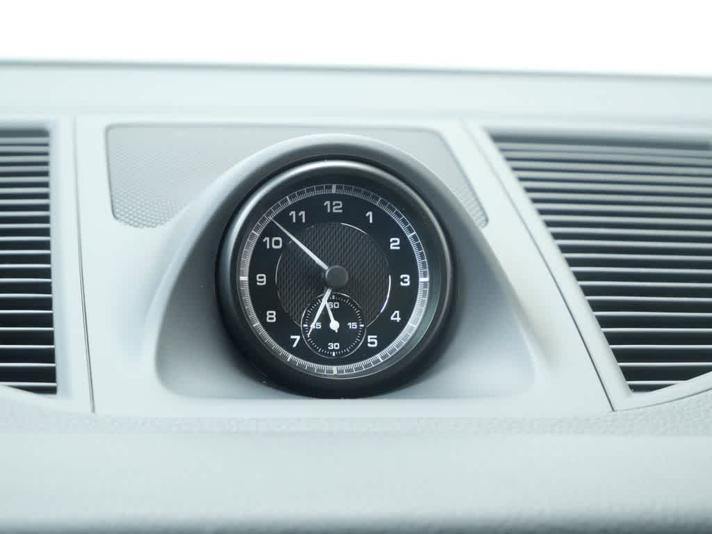 Thumbnail: 2025 Porsche Macan - 24