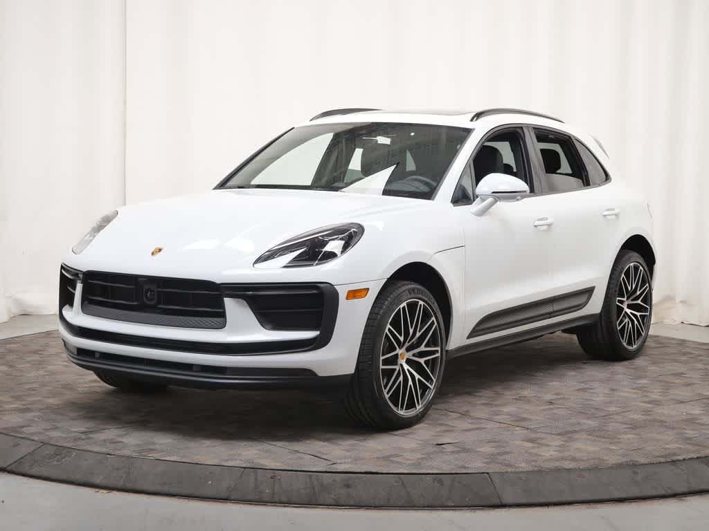 Thumbnail: 2026 Porsche Macan - 1