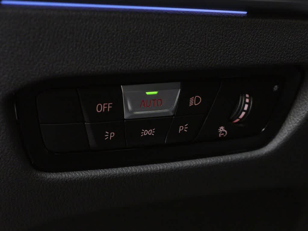 Thumbnail: 2024 BMW i4 - 18